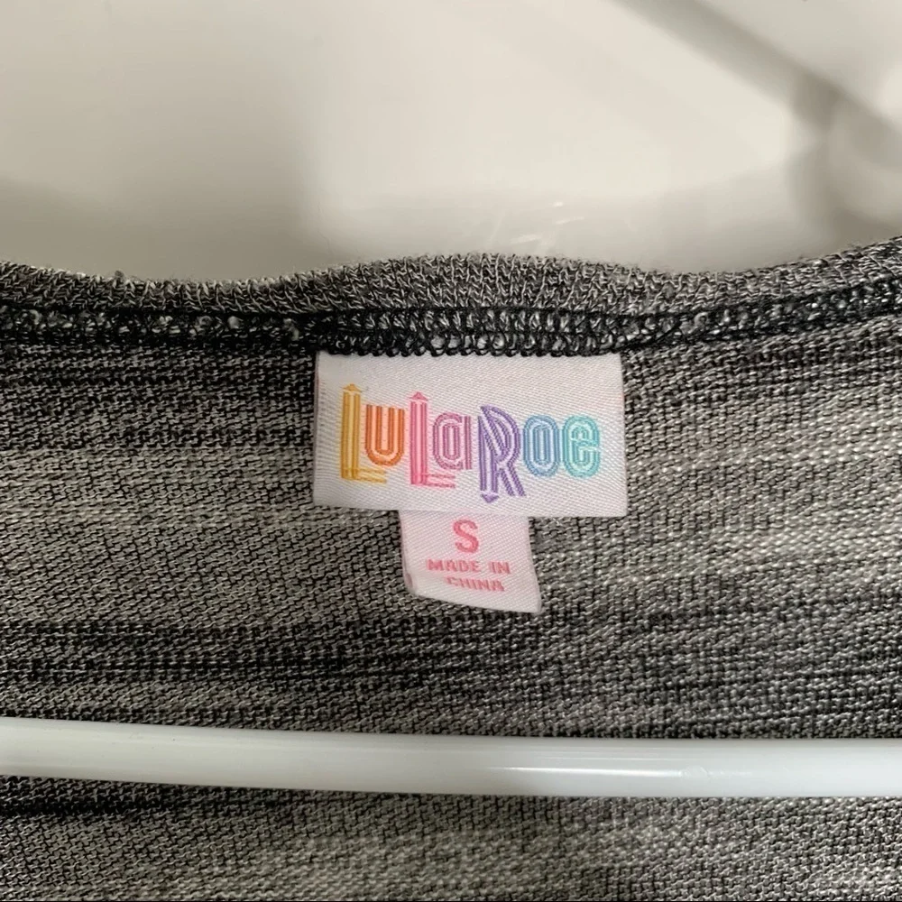 Lularoe womens Sarah Duster Cardigan small Gray stripe pockets Thin Knit - Picture 2 of 4